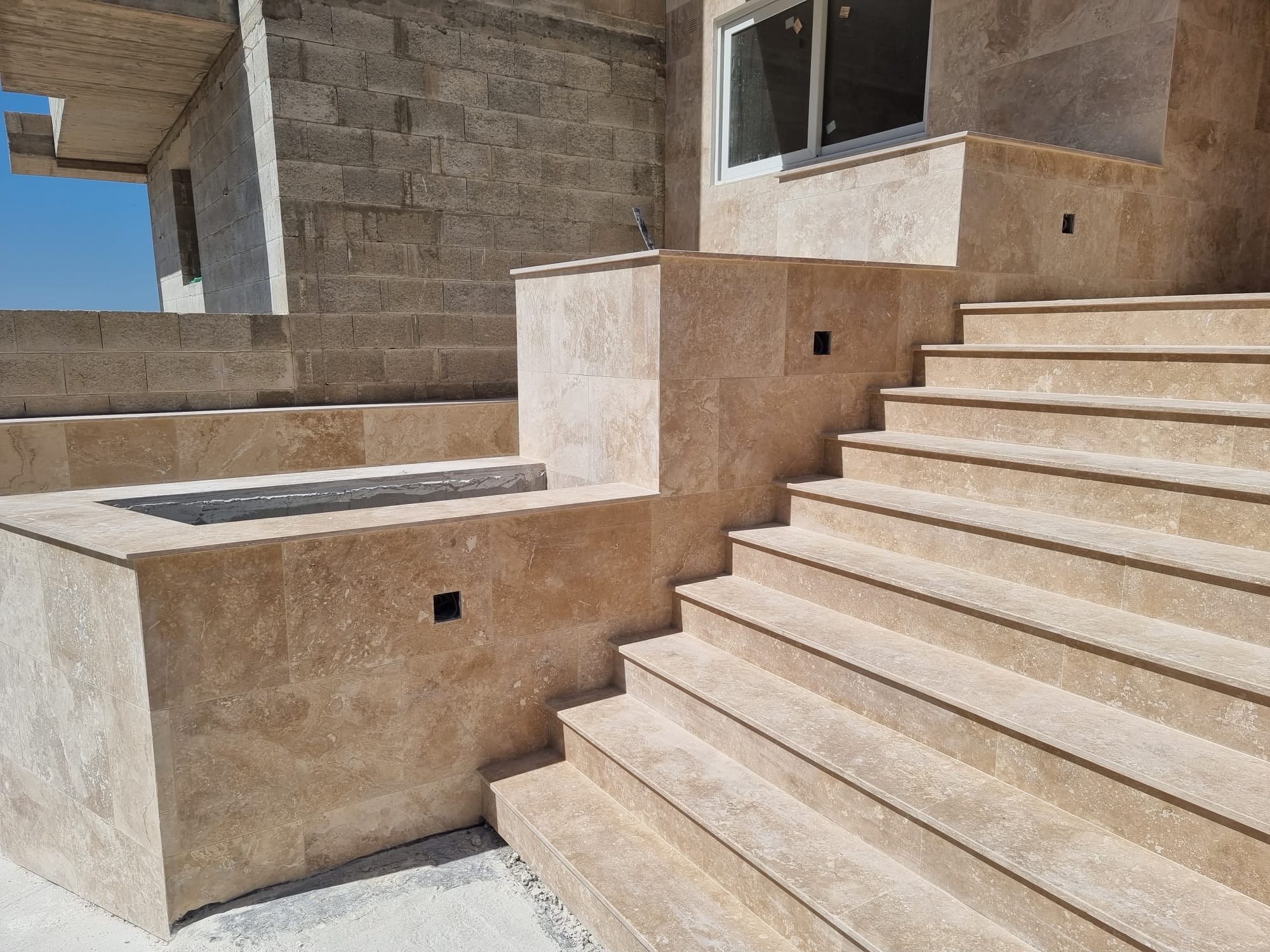 595177631_1562400045280958_5054189928580620459_n