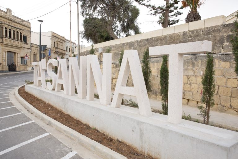 Sannat-Lettering-2-768x512